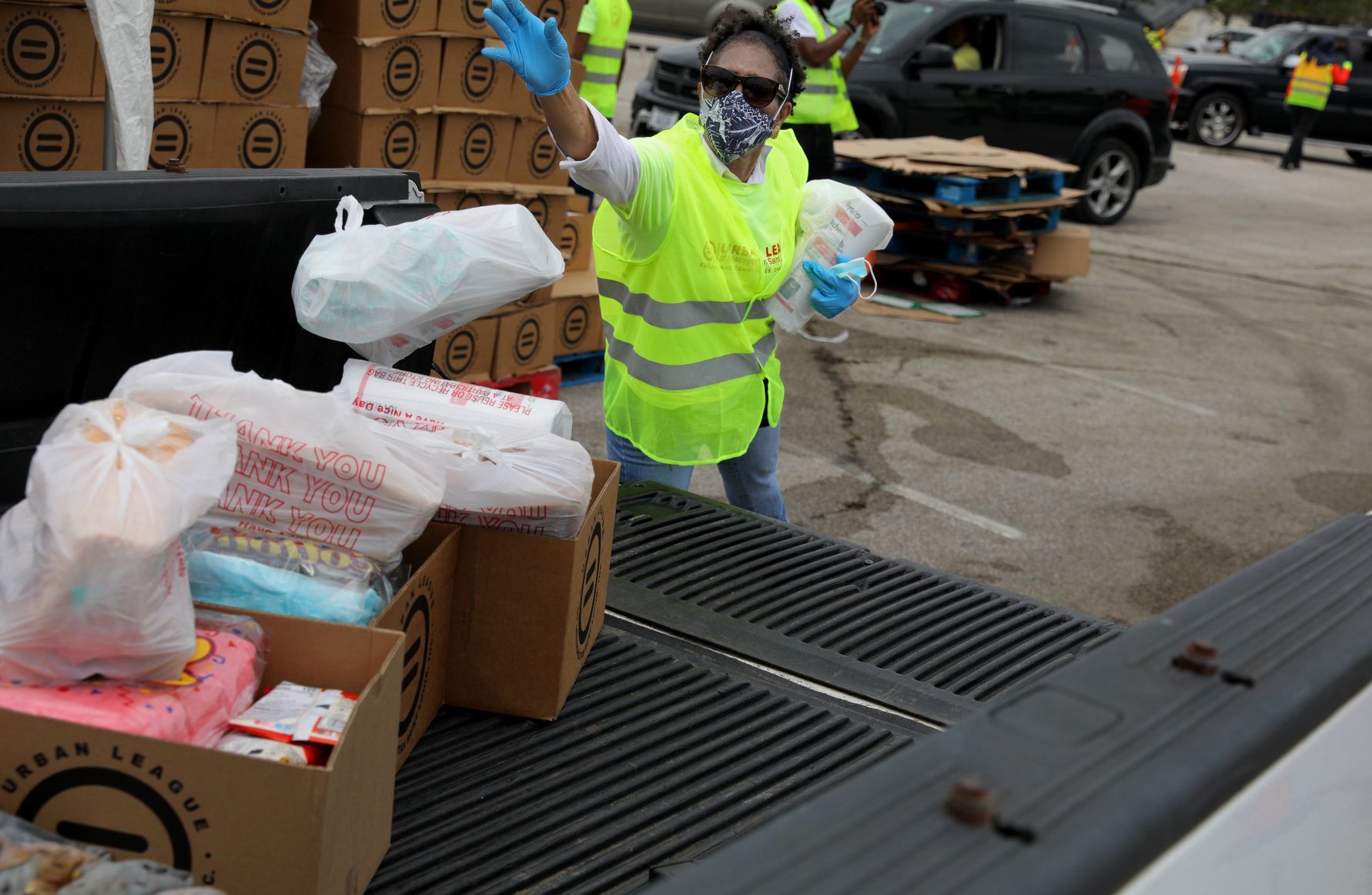 Urban League serves thousands in large food distribution